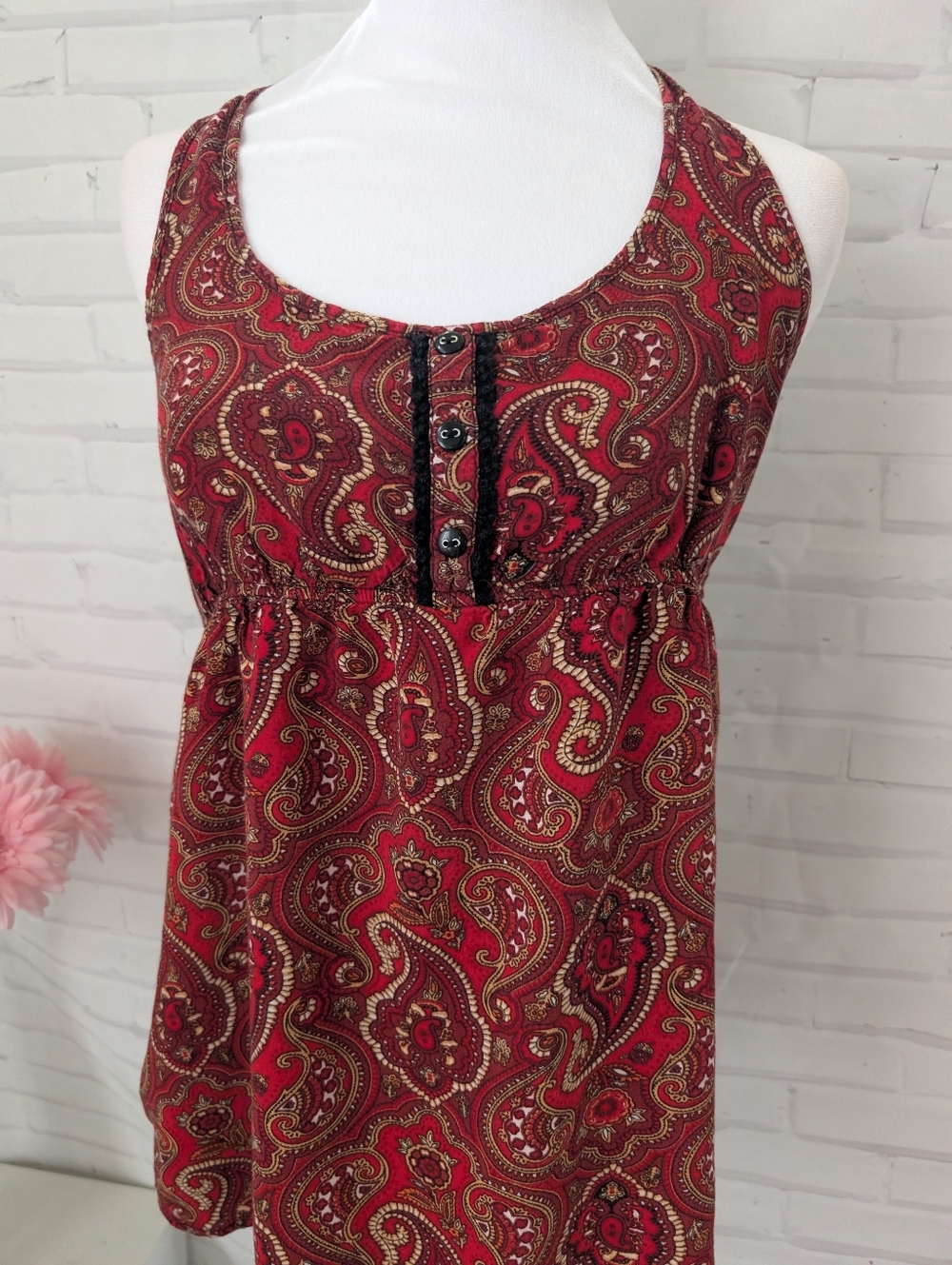 Paisley Red Sleeveless Top